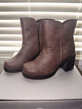 Brown ankle boots